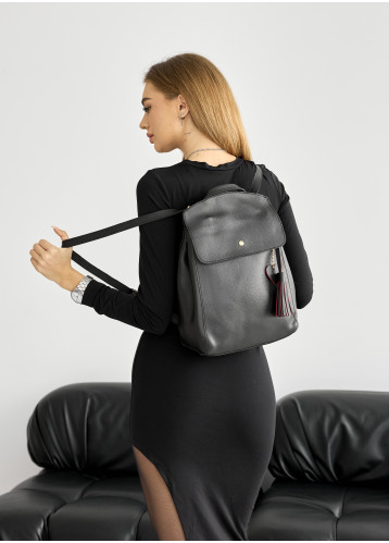 Жіночий рюкзак Leoma Brit чорна 
